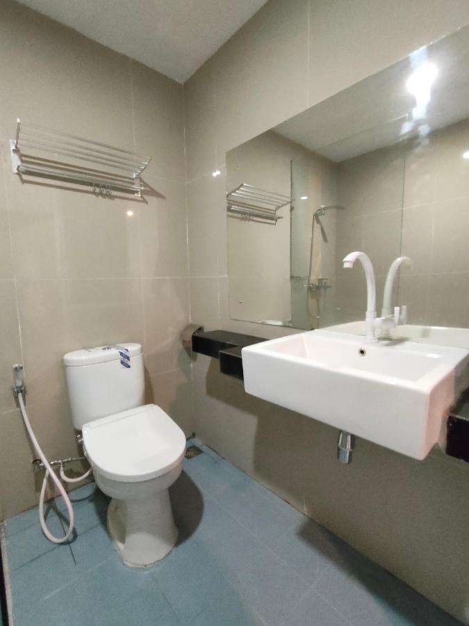 Gondowulung Golden Ganesha Hotel Yogyakarta By Ecommerceloka מראה חיצוני תמונה